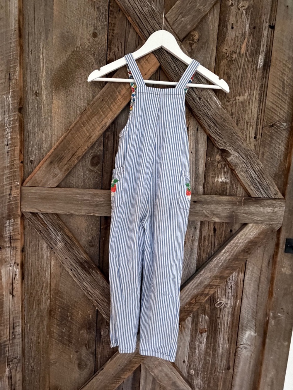MINI BODEN GIRL'S STRIPED BLUE WHITE OVERALLS STRAWBERRY POCKETS 5 - 6